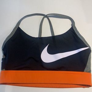 Nike Dry Fit sports bra